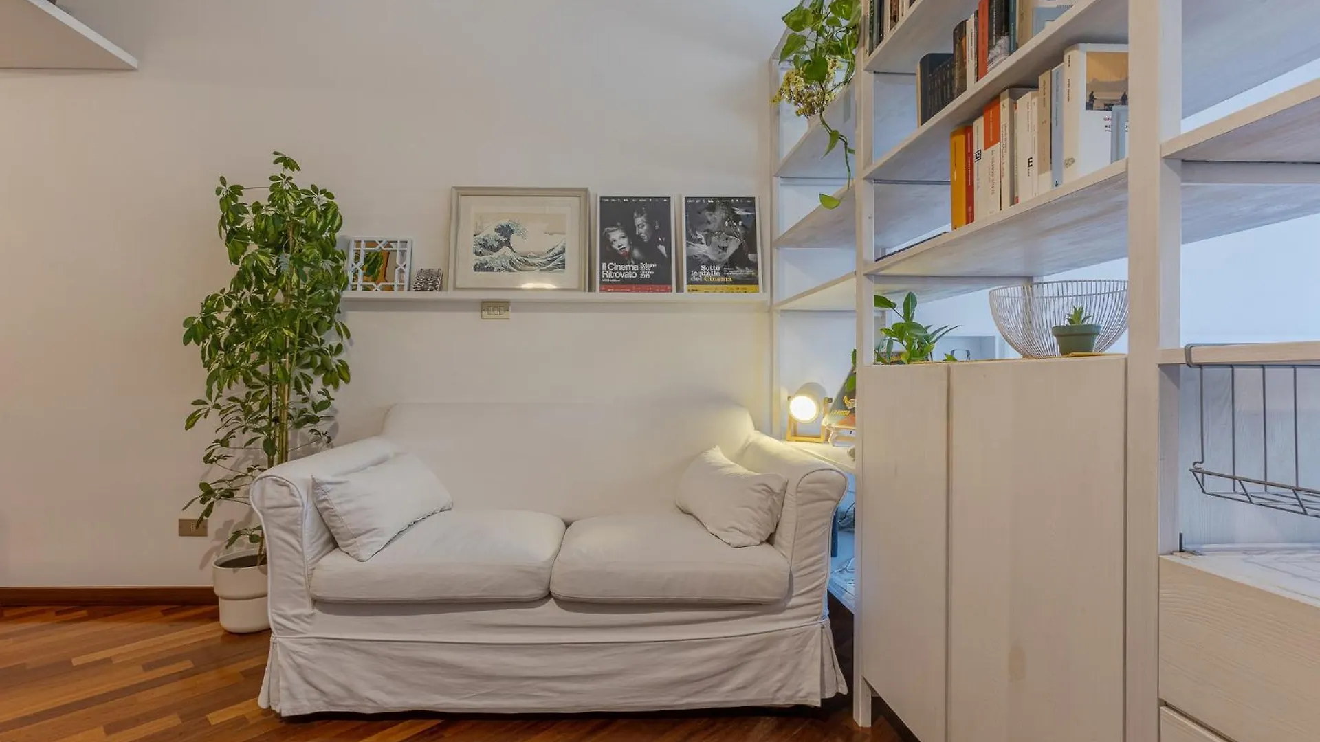 Bright Studio Apartment - Your Nest In Boloňa Itálie