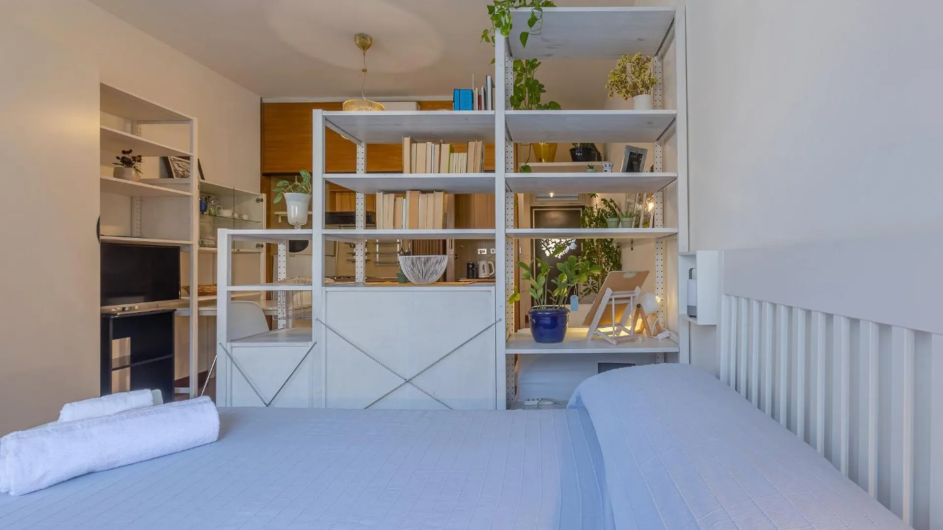 Bright Studio Apartment - Your Nest In Boloňa Itálie
